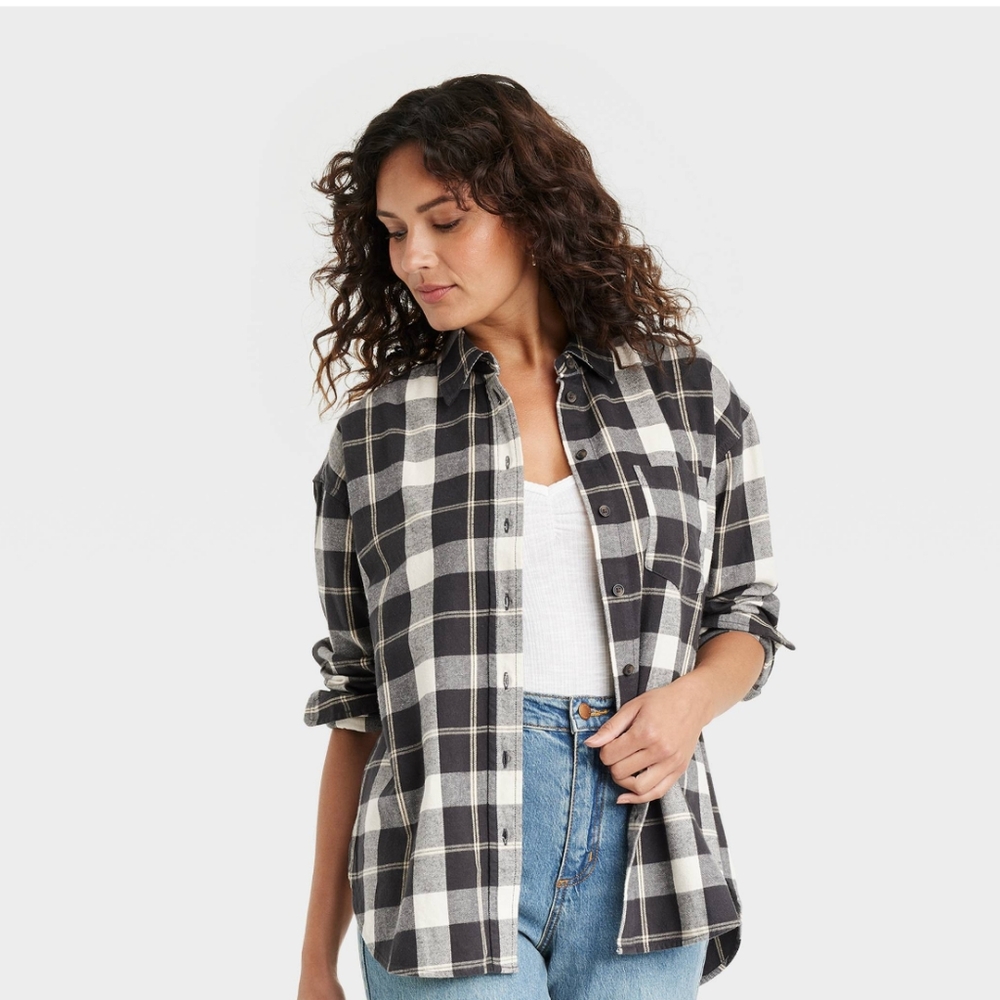 Universal Thread Checkered Button-Down Shirt - Black and Cream